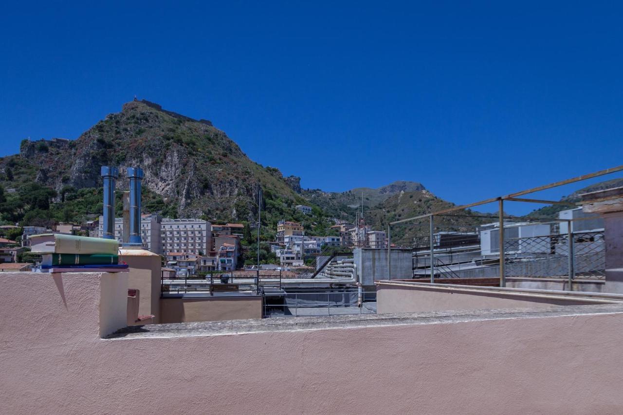 Villa Valverde Apartments E B&B Taormina Exterior foto