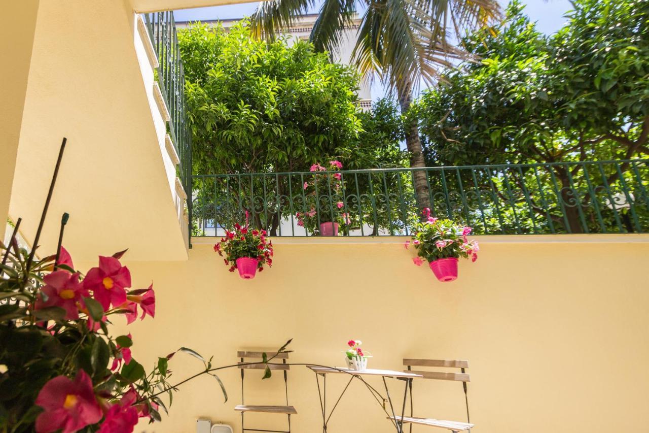 Villa Valverde Apartments E B&B Taormina Exterior foto